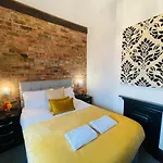 Cosy 1Br Apt, City Centre, Free Parking, By Derbnb